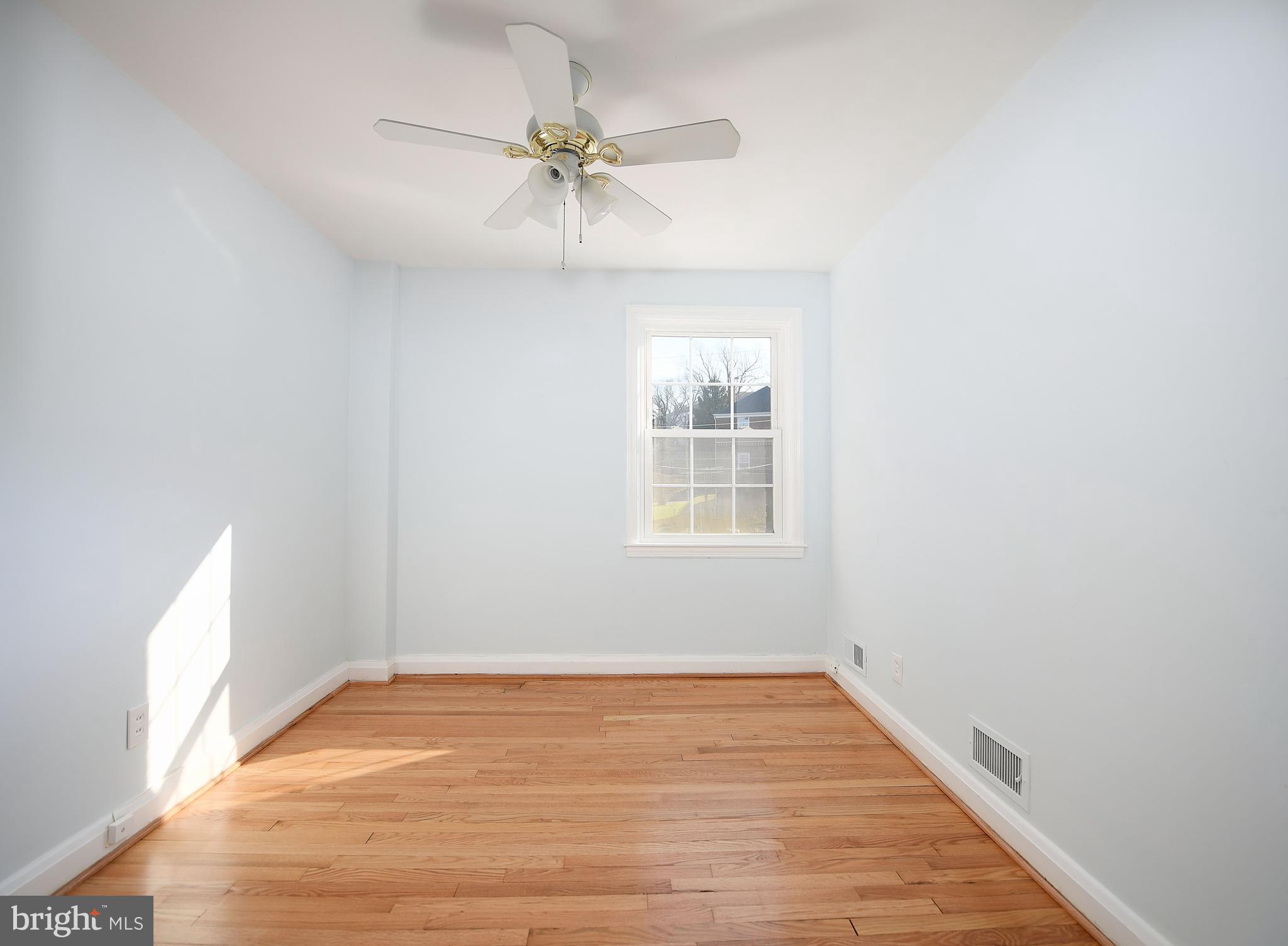 1129 Granville Road Baltimore, MD 21207 - Photo 14 of 31 Gallery Image 14