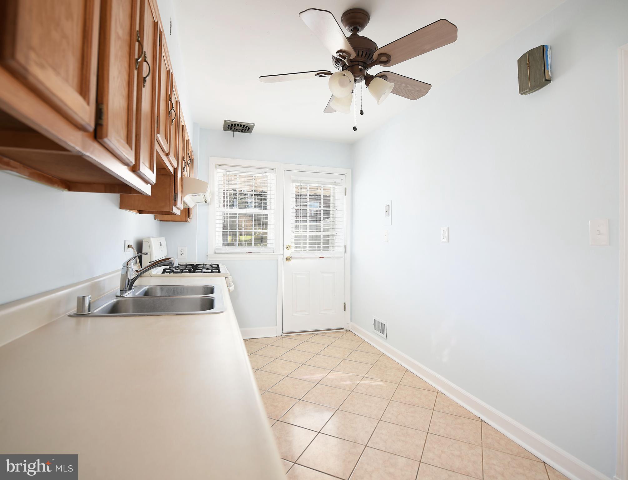 1129 Granville Road Baltimore, MD 21207 - Photo 18 of 31 Gallery Image 18