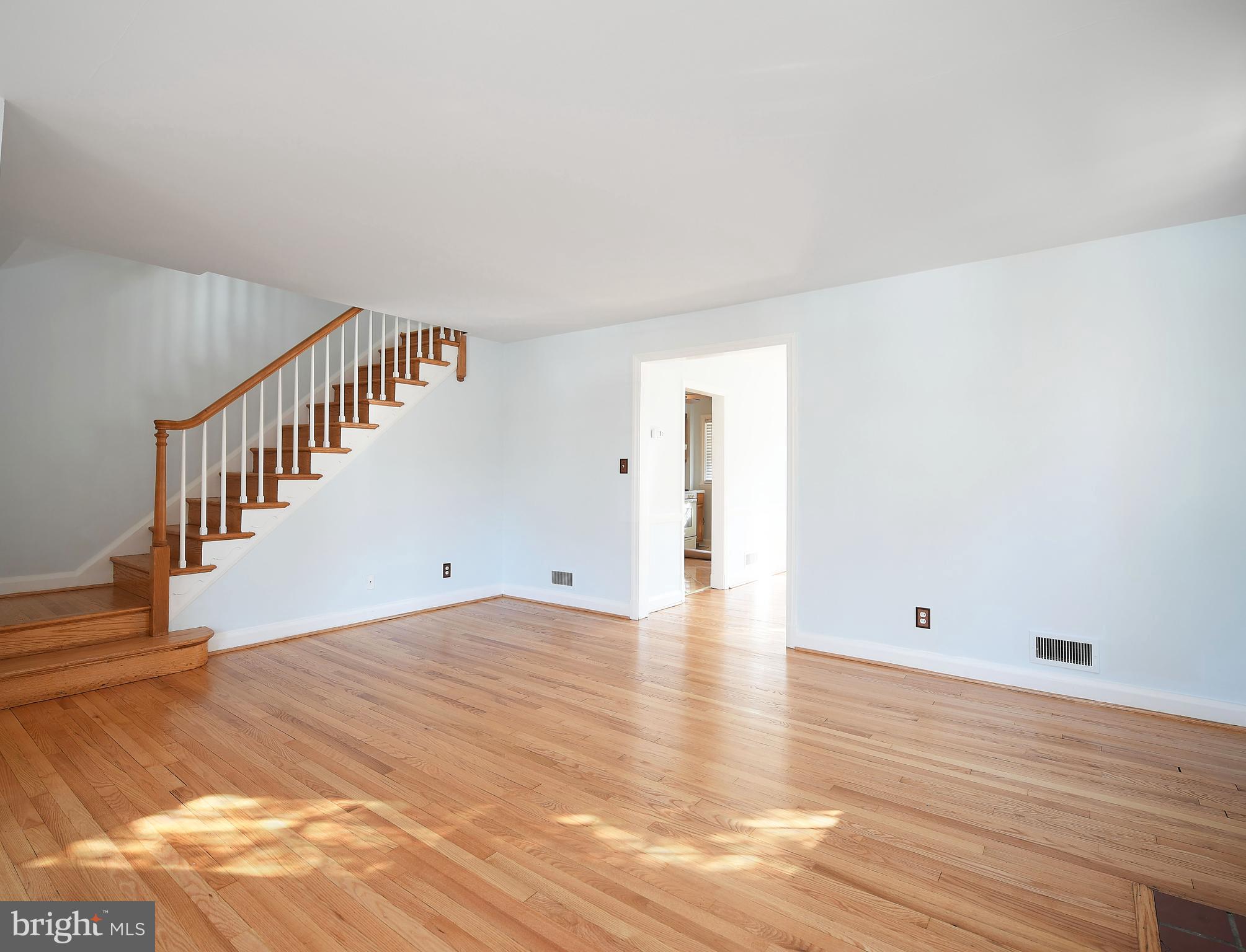 1129 Granville Road Baltimore, MD 21207 - Photo 8 of 31 Gallery Image 8