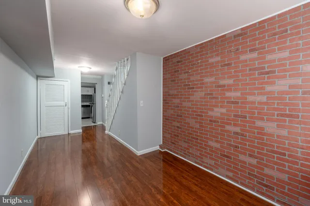 $1,595 | 519 South Port Street, Baltimore, MD 21224