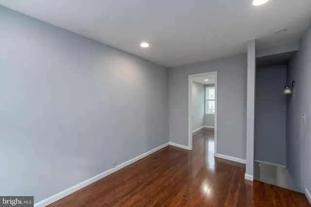 $1,595 | 519 South Port Street, Baltimore, MD 21224