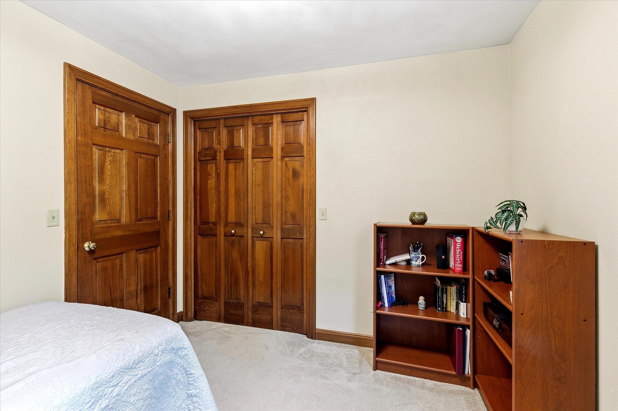 1837 South Lee Street Appleton, WI 54915 - Photo 33 of 37