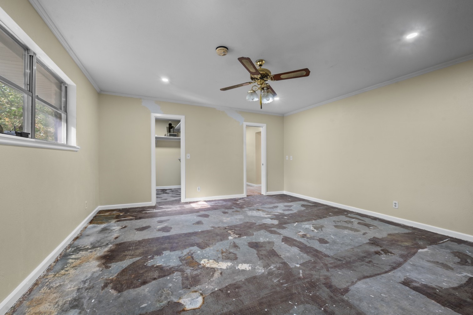 1207 Glade Street Lufkin, TX 75901 - Photo 9 of 49 a view of an empty room