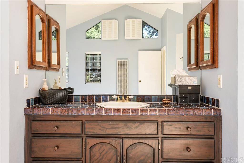 1866 Laurel Road Oceanside, CA 92054 - Photo 17 of 25