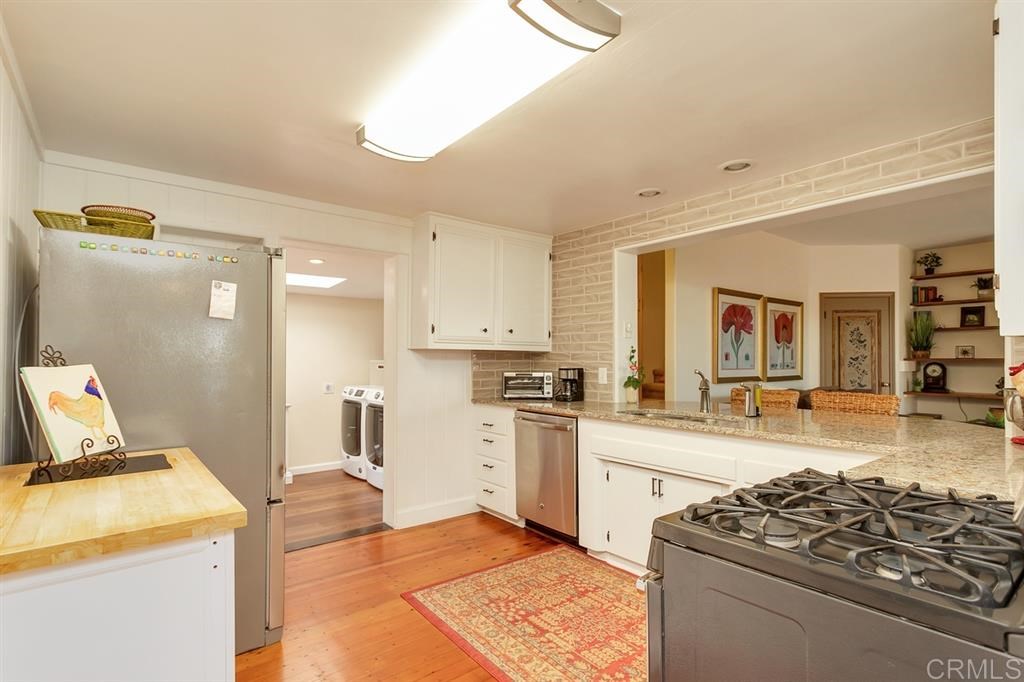 1866 Laurel Road Oceanside, CA 92054 - Photo 9 of 25