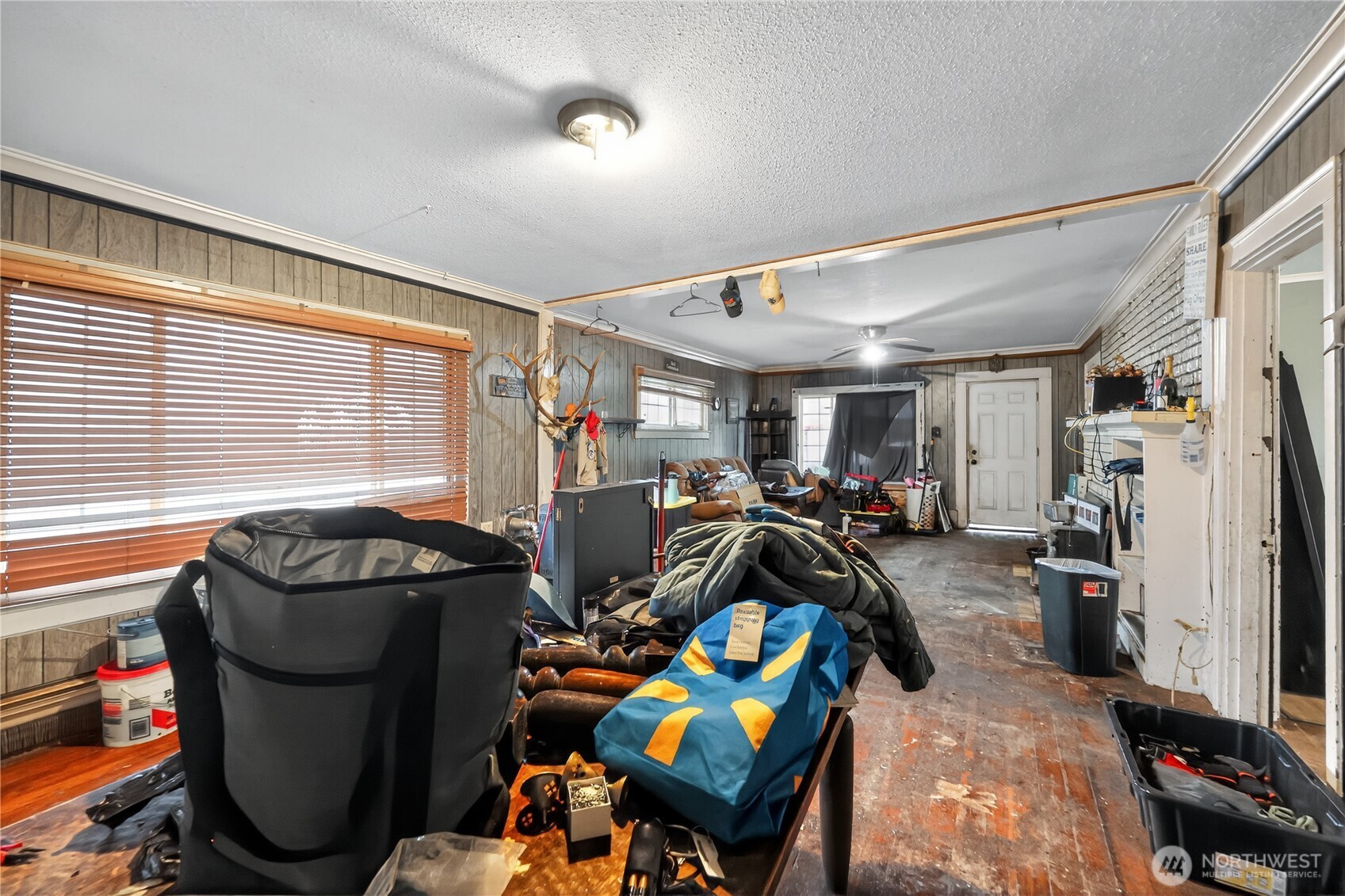 407 O Street Hoquiam, WA 98550 - Photo 6 of 31 a view of a room with gym equipment