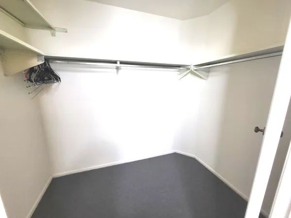 $193,500 | 720 St Andrews Lane, Unit 38, Crystal Lake, IL 60014