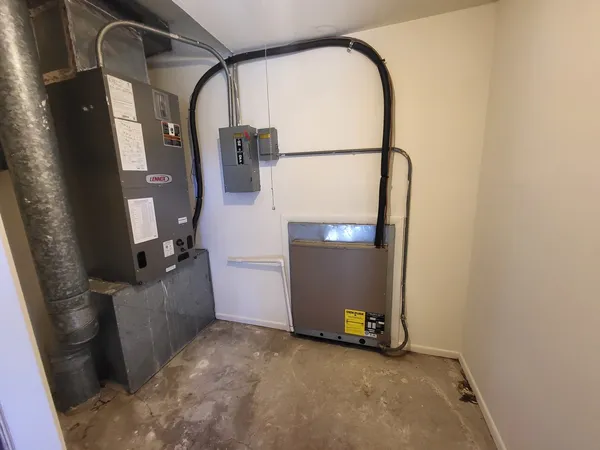 $193,500 | 720 St Andrews Lane, Unit 38, Crystal Lake, IL 60014