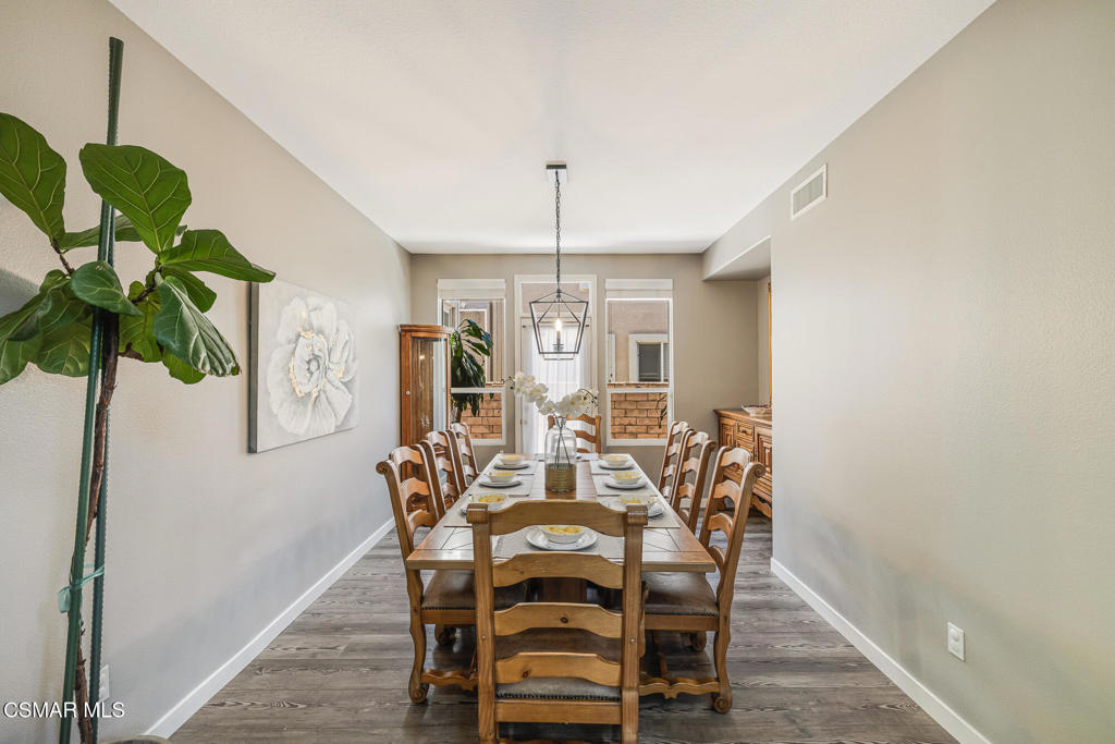 57 East Boulder Creek Road Simi Valley, CA 93065 - Photo 11 of 52