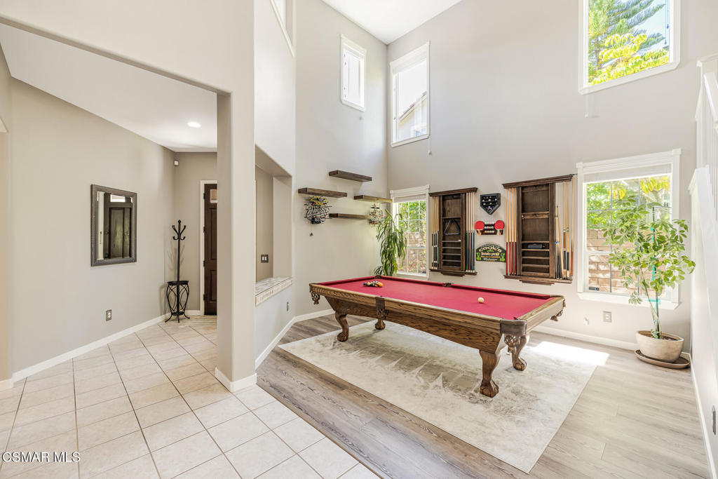 57 East Boulder Creek Road Simi Valley, CA 93065 - Photo 5 of 52