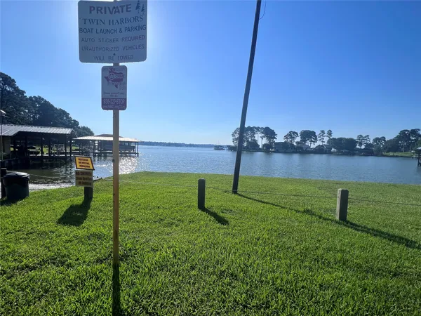 $75,000 | 64 65 70, Onalaska, TX 77360