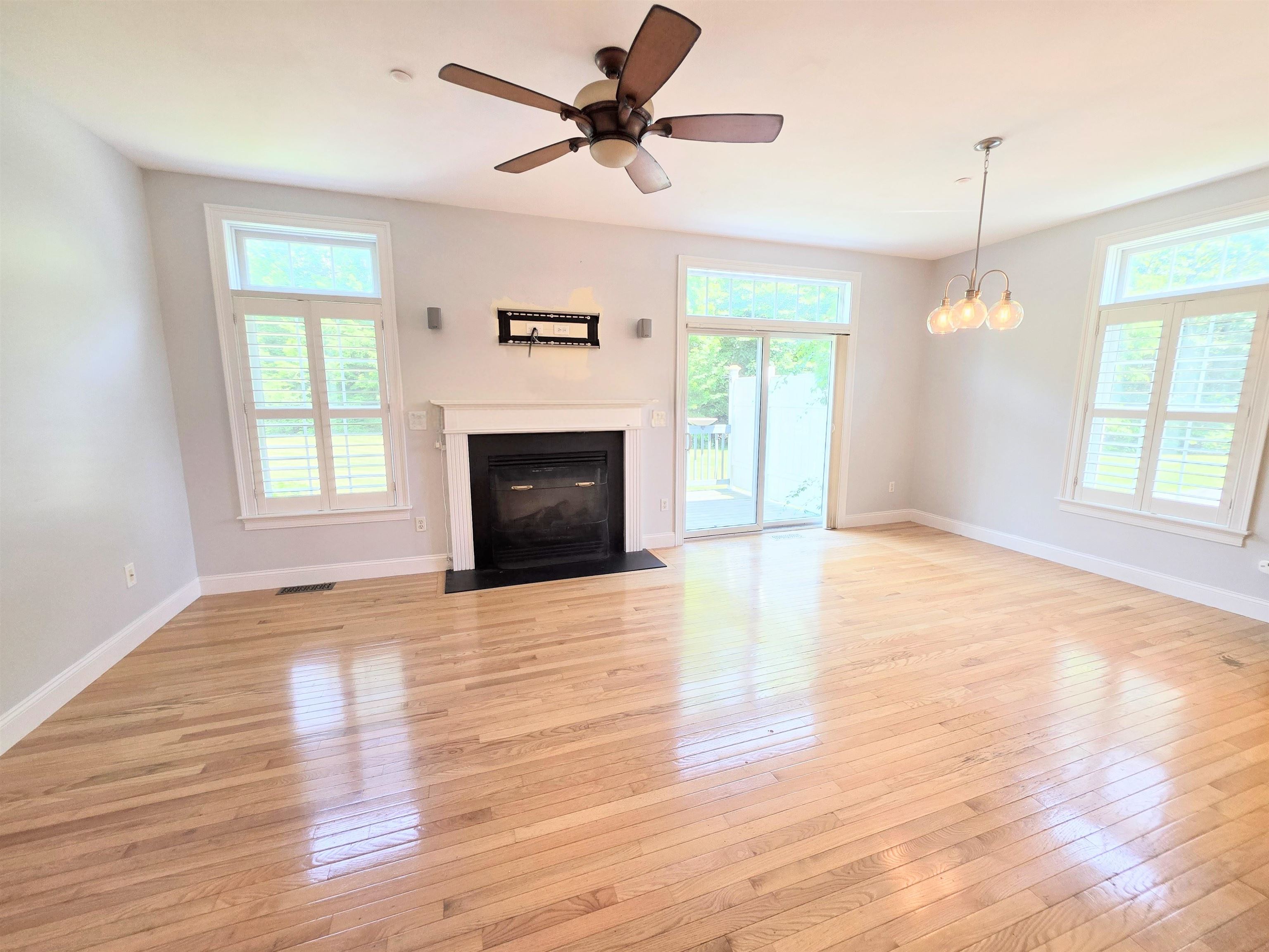 624 Main Street, Unit 6 Fremont, NH 03044 - Photo 7 of 33