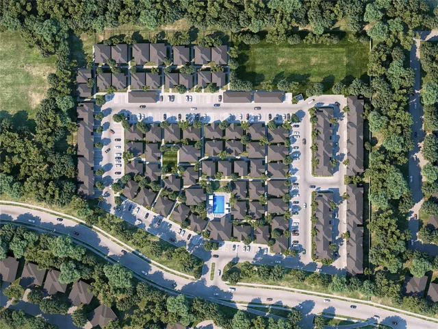 $2,325 | 2400-423 Montgomery Park Boulevard, Conroe, TX 77304