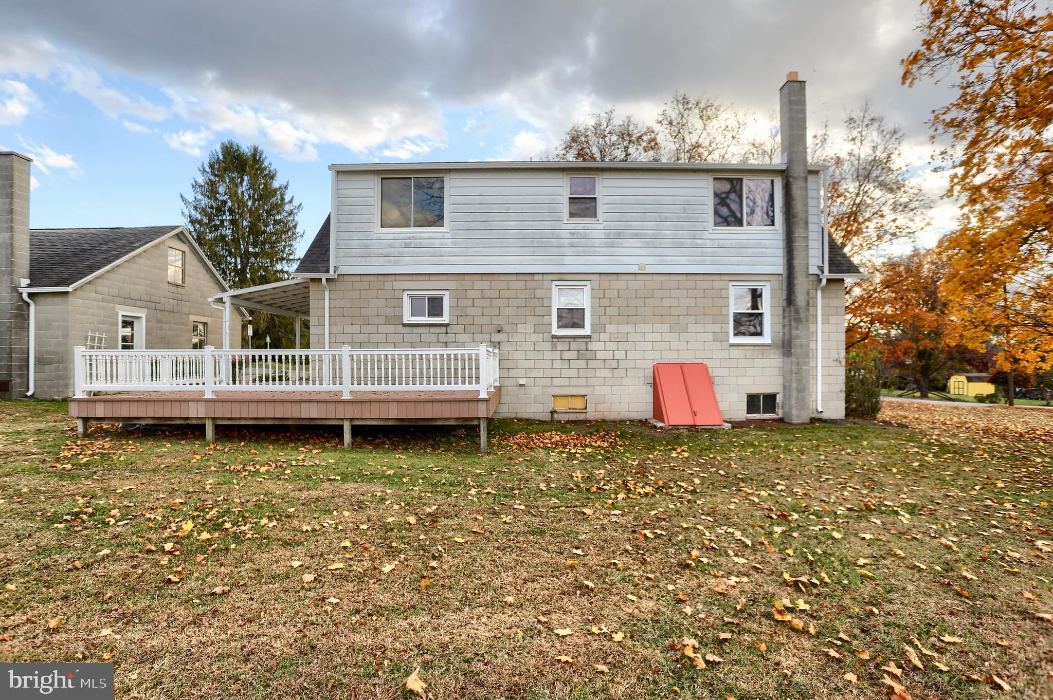 338 Locust Street Halifax, PA 17032 - Photo 35 of 43 a view of a house with wooden fence