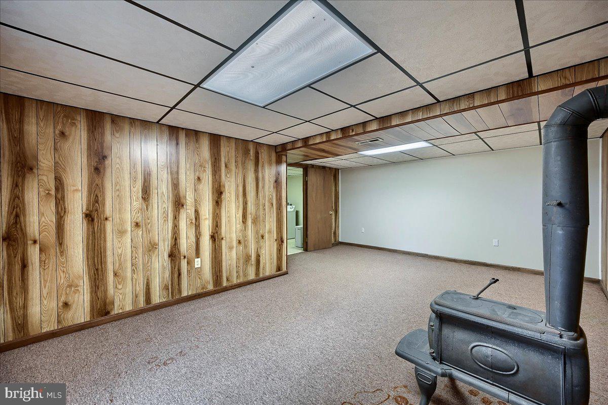 1887 Cider Press Road Manheim, PA 17545 - Photo 10 of 38 a view of an empty room
