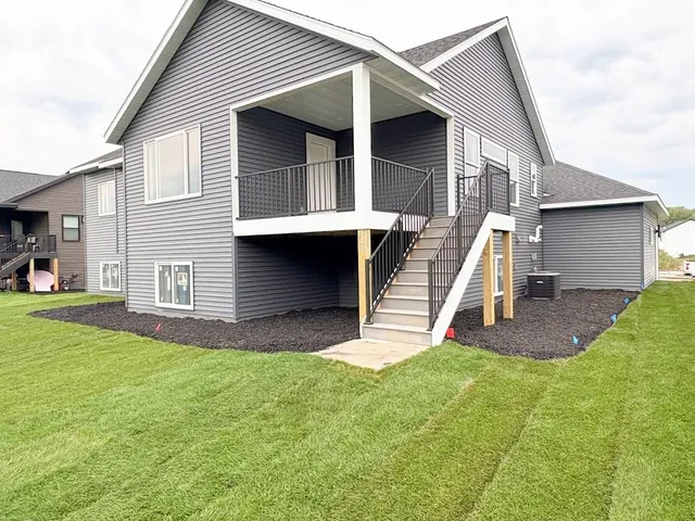 $519,900 | 1832 37 Avenue Southeast, Rochester, MN 55904