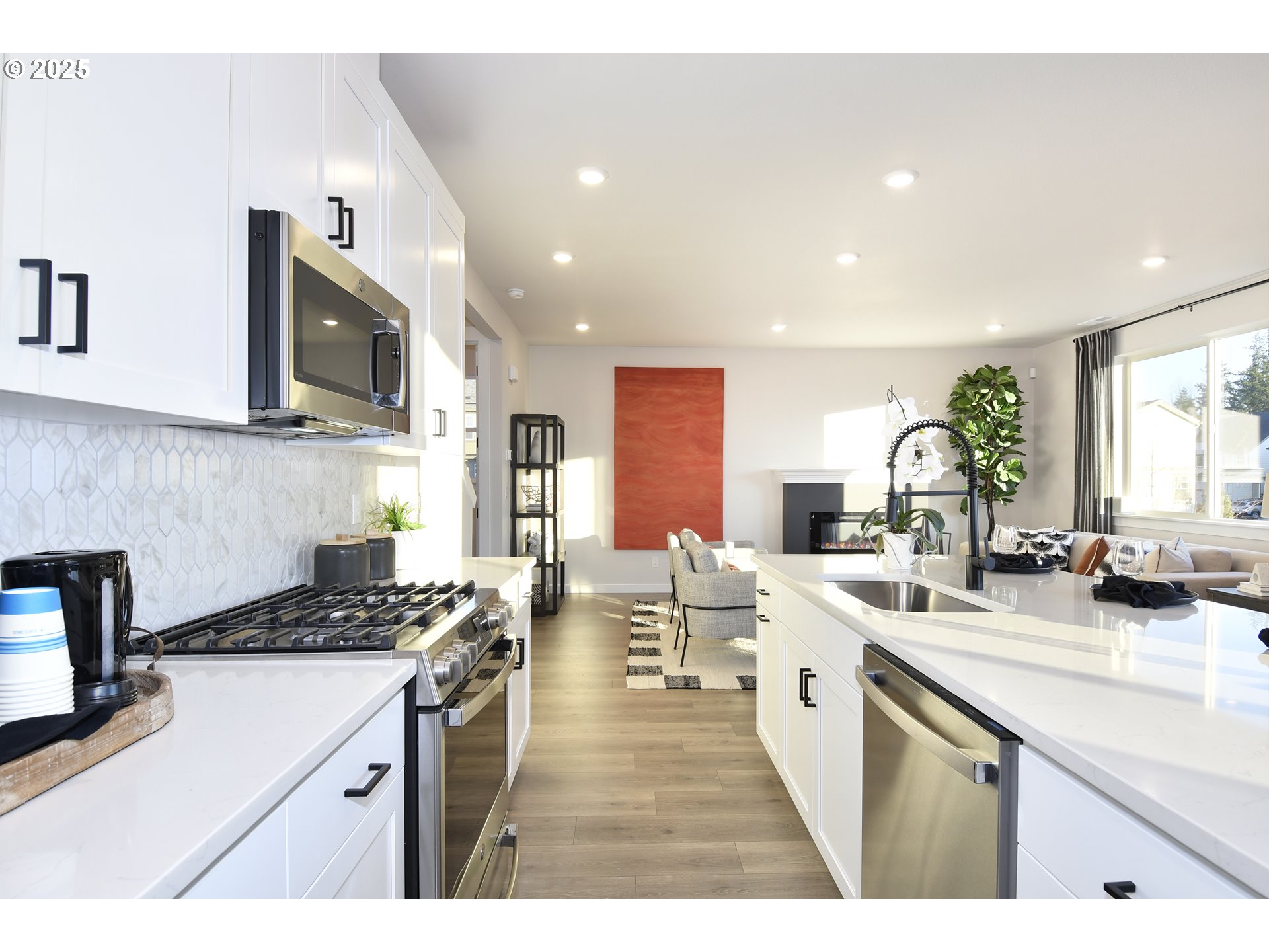 18975 Southwest Eureka Lane Beaverton, OR 97007 - Photo 17 of 36