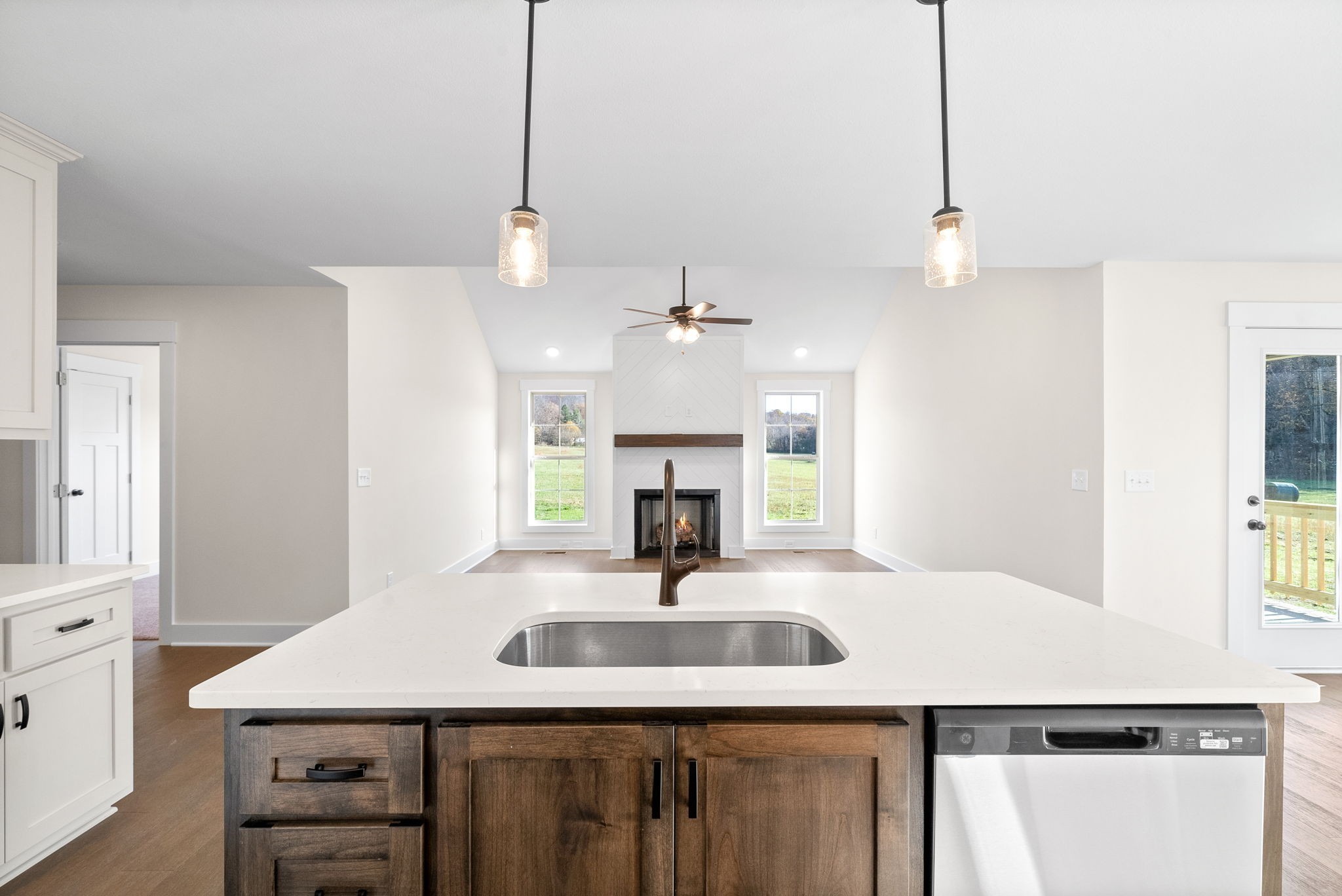 1936 Flats Road Cunningham, TN 37052 - Photo 4 of 51