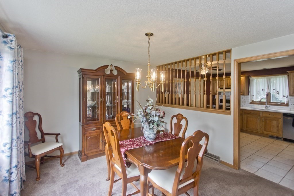 30 Caitlin Drive Springfield, MA 01118 - Photo 9 of 23 Gallery Image 9