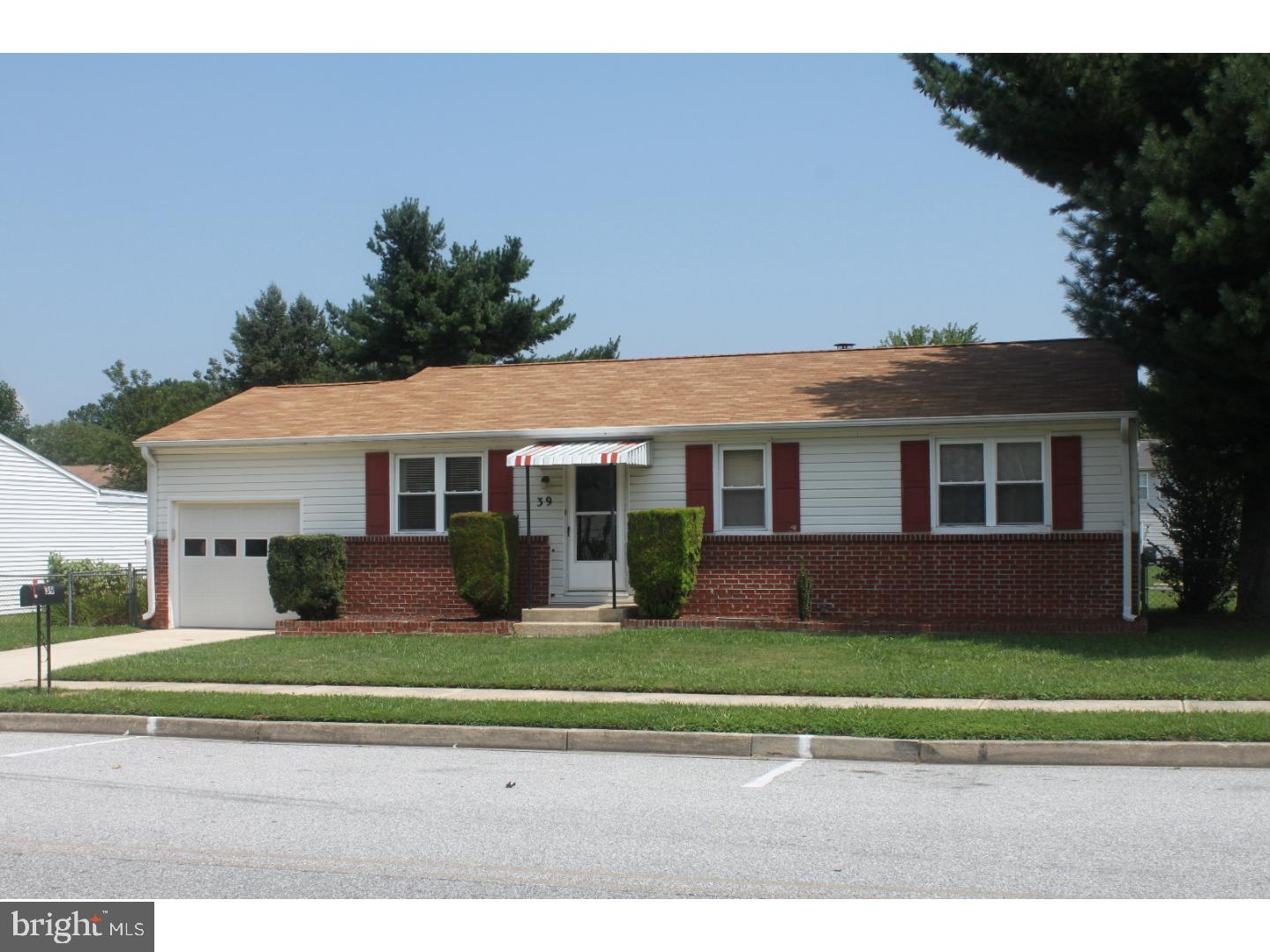 39 Spruance Road Dover, DE 19901 - Photo 2 of 25 Exterior Front