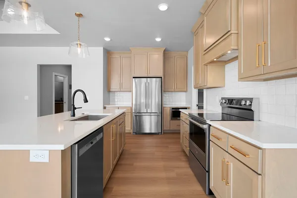 $564,900 | 4450 Nature Ridge, Howard, WI 54313