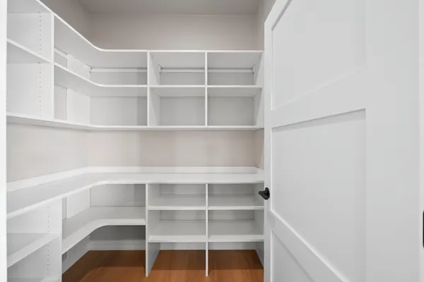 $564,900 | 4450 Nature Ridge, Howard, WI 54313