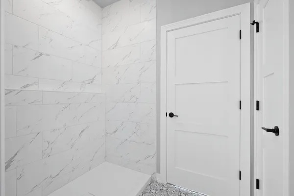 $564,900 | 4450 Nature Ridge, Howard, WI 54313