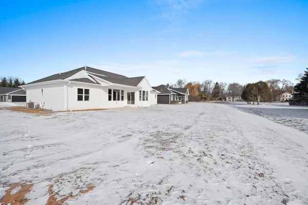 $564,900 | 4450 Nature Ridge, Howard, WI 54313