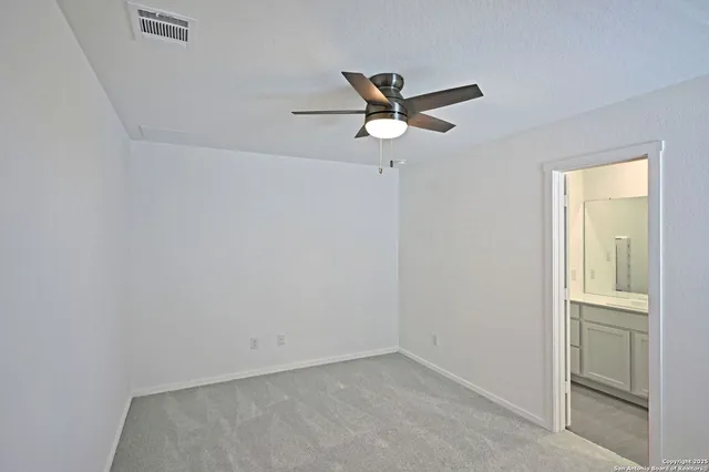 $1,295 | 11822 Bluebell, Converse, TX 78109