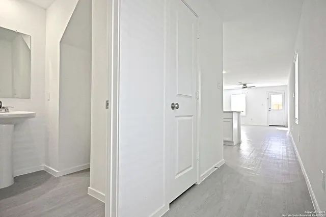 $1,295 | 11822 Bluebell, Converse, TX 78109