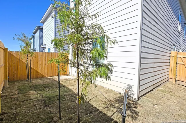 $1,295 | 11822 Bluebell, Converse, TX 78109