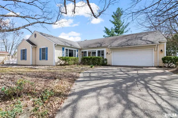 $265,000 | 3424 Bluff Road, Springfield, IL 62711