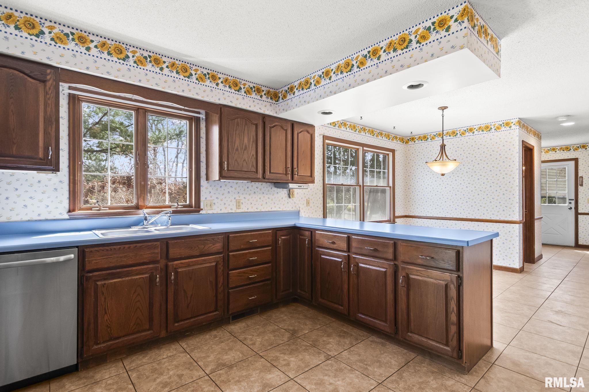 3424 Bluff Road Springfield, IL 62711 - Photo 12 of 42