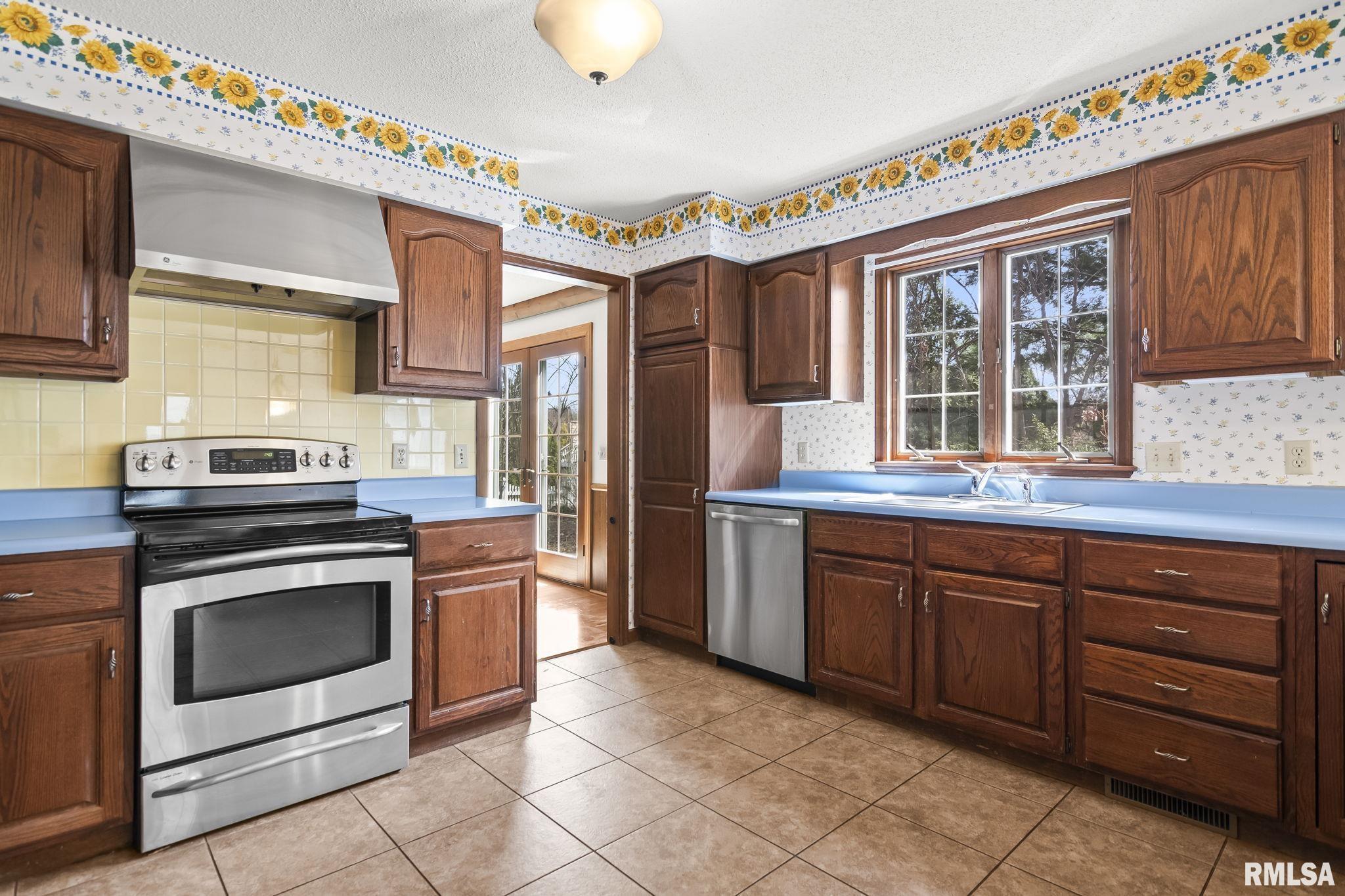 3424 Bluff Road Springfield, IL 62711 - Photo 14 of 42