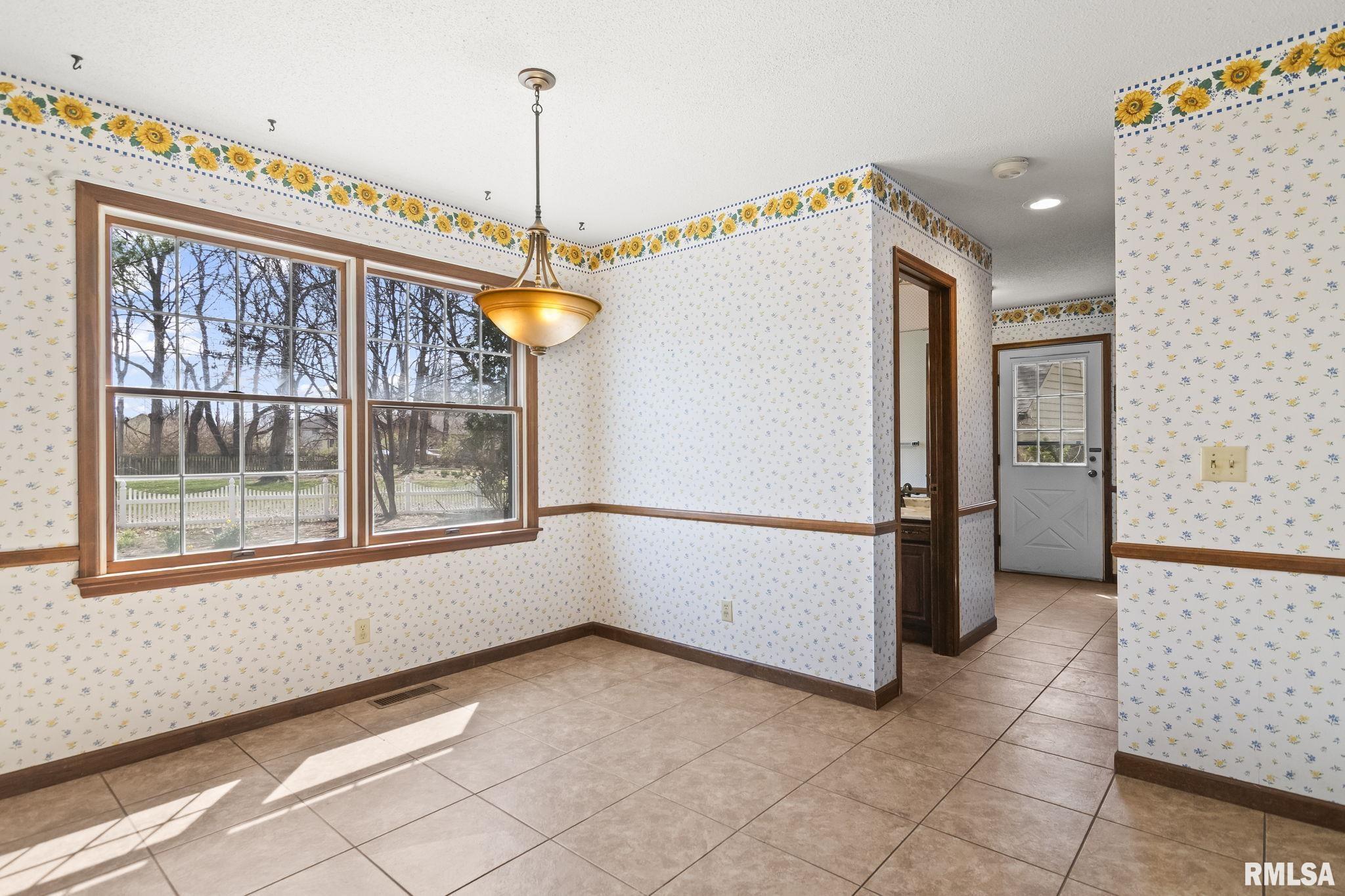 3424 Bluff Road Springfield, IL 62711 - Photo 17 of 42