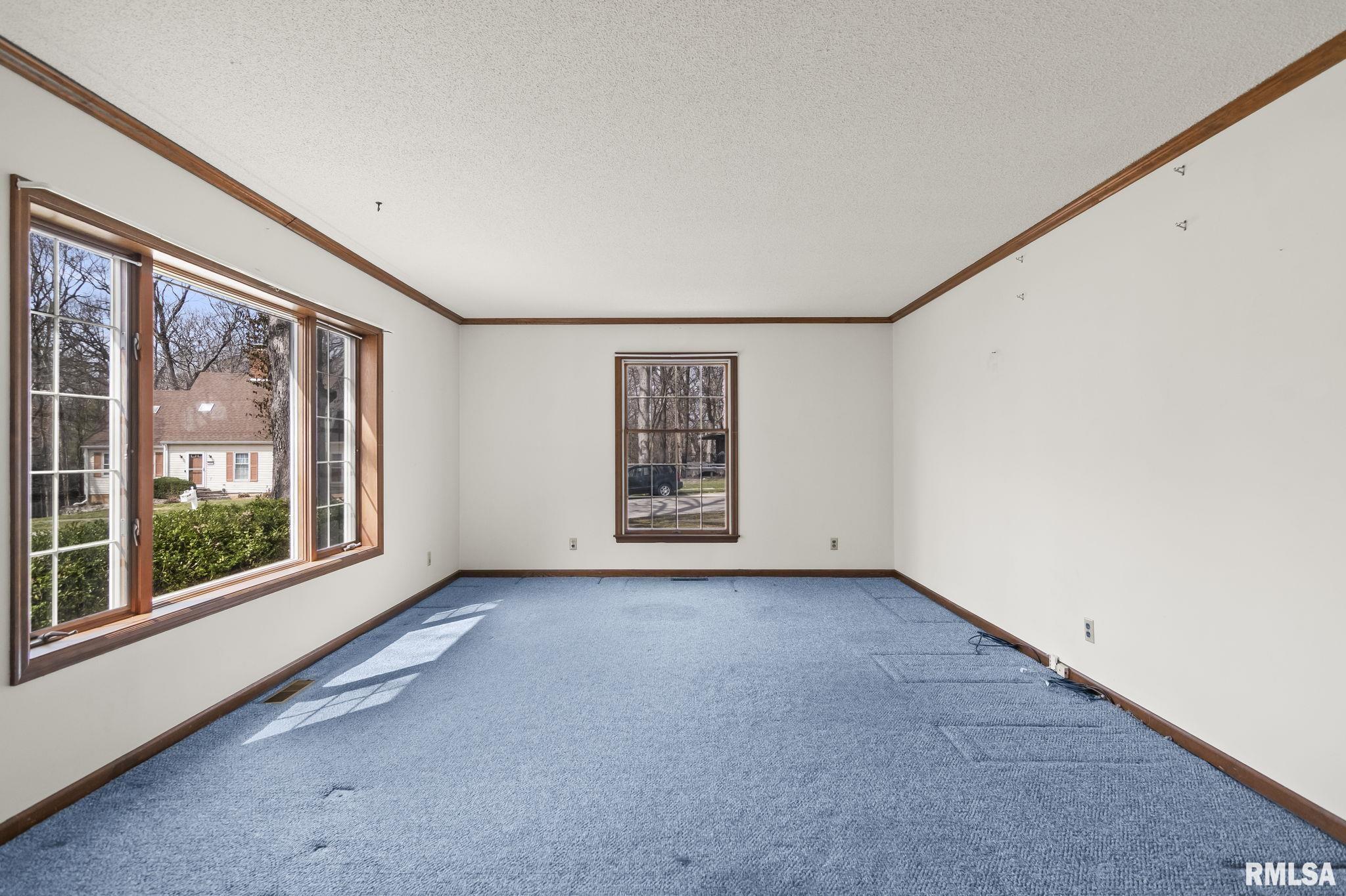 3424 Bluff Road Springfield, IL 62711 - Photo 5 of 42