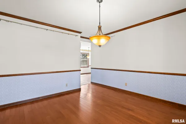 $265,000 | 3424 Bluff Road, Springfield, IL 62711