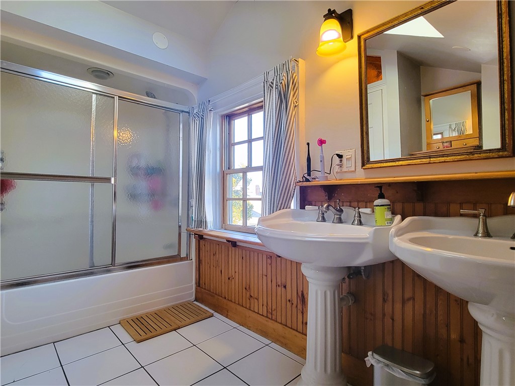 92 Pelham Street, Unit 3 Newport, RI 02840 - Photo 17 of 24