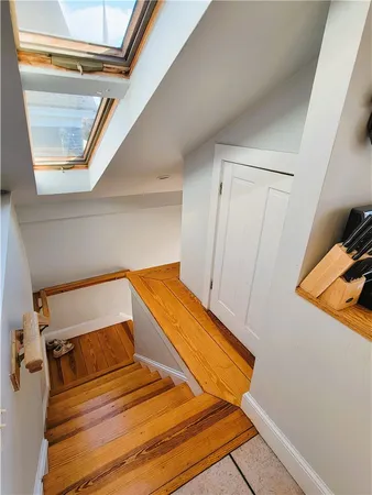 $3,900 | 92 Pelham Street, Unit 3, Newport, RI 02840