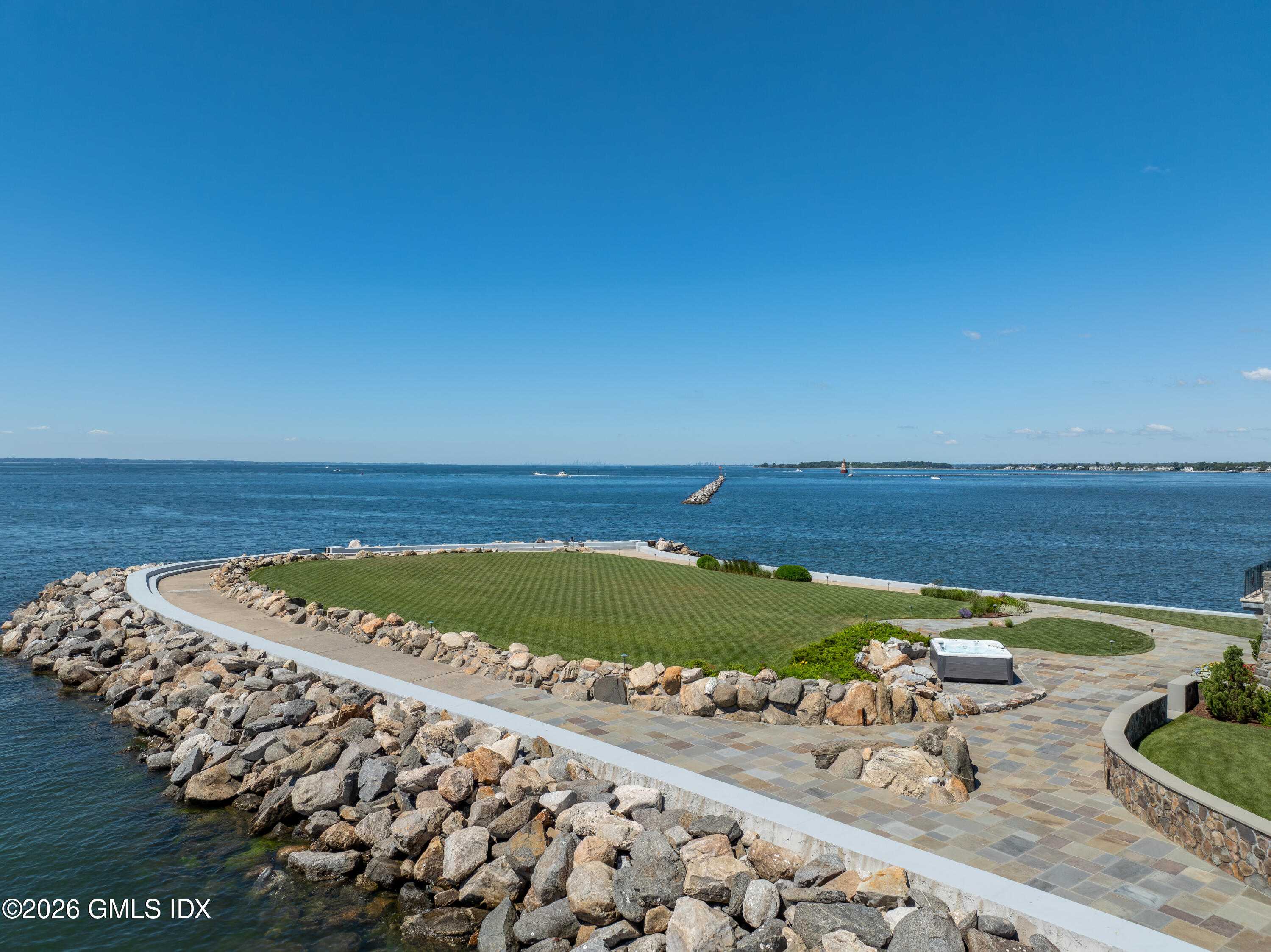 123 Saddle Rock Road Stamford, CT 06902 - Photo 36 of 48 LAWN