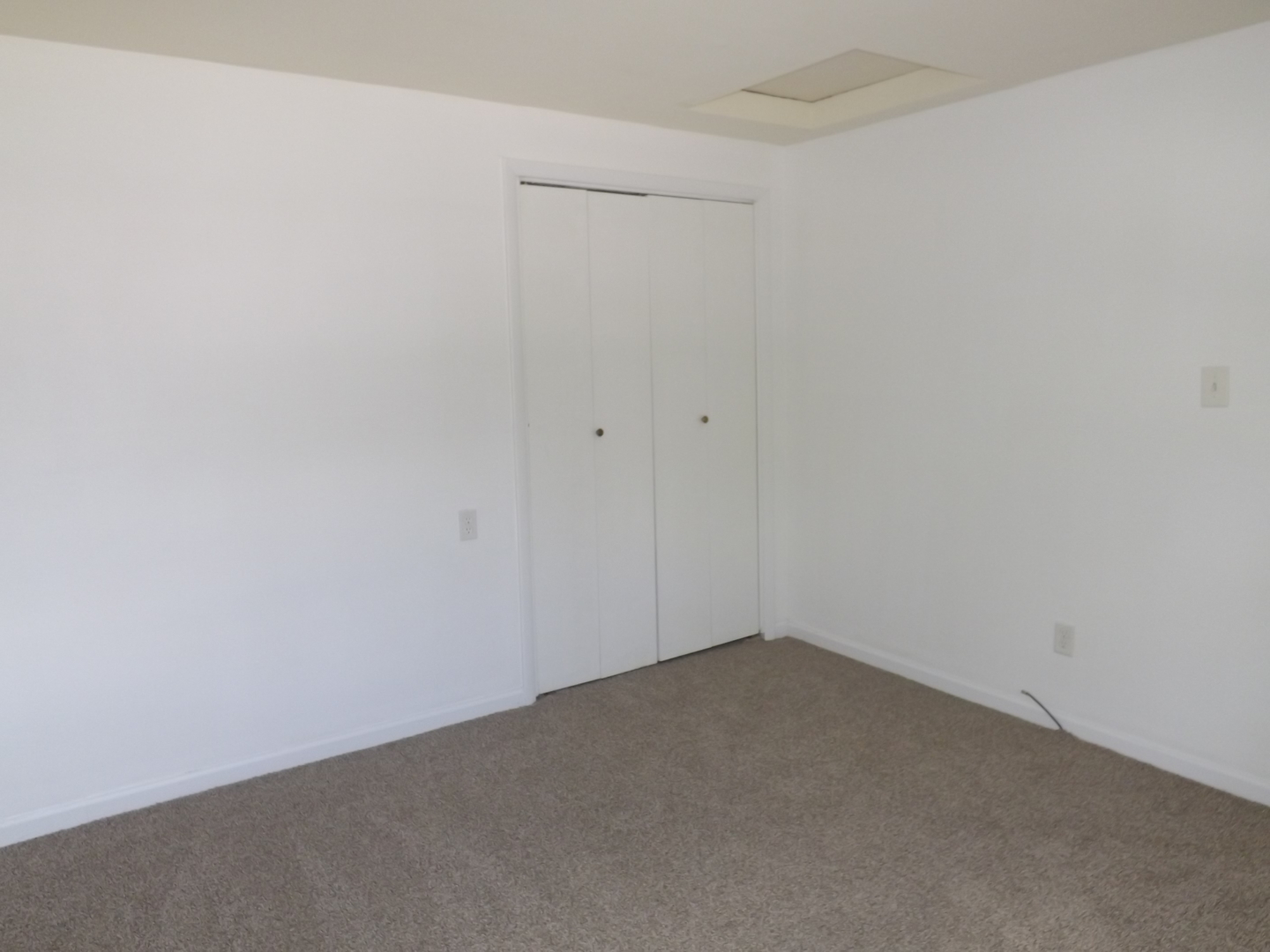 15 Hickory Road Cary, IL 60013 - Photo 6 of 19 a view of an empty room