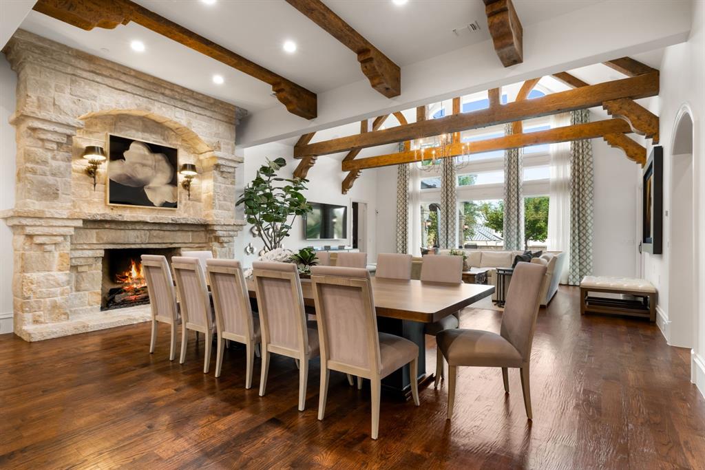 6413 Old Gate Road Plano, TX 75024 - Photo 12 of 39 Open-concept living and dining space.