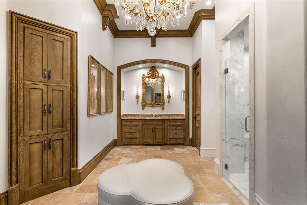 6413 Old Gate Road Plano, TX 75024 - Photo 27 of 39 Her primary bath timeless elegance.