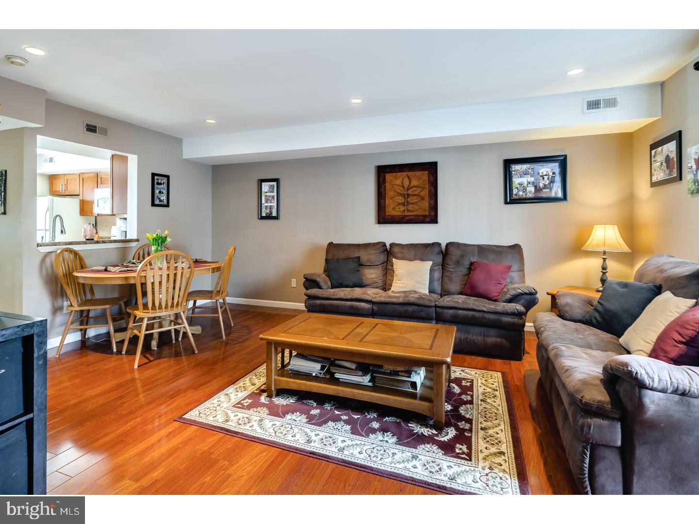 3569 Dows Road Philadelphia, PA 19154 - Photo 4 of 19 Gallery Image 4
