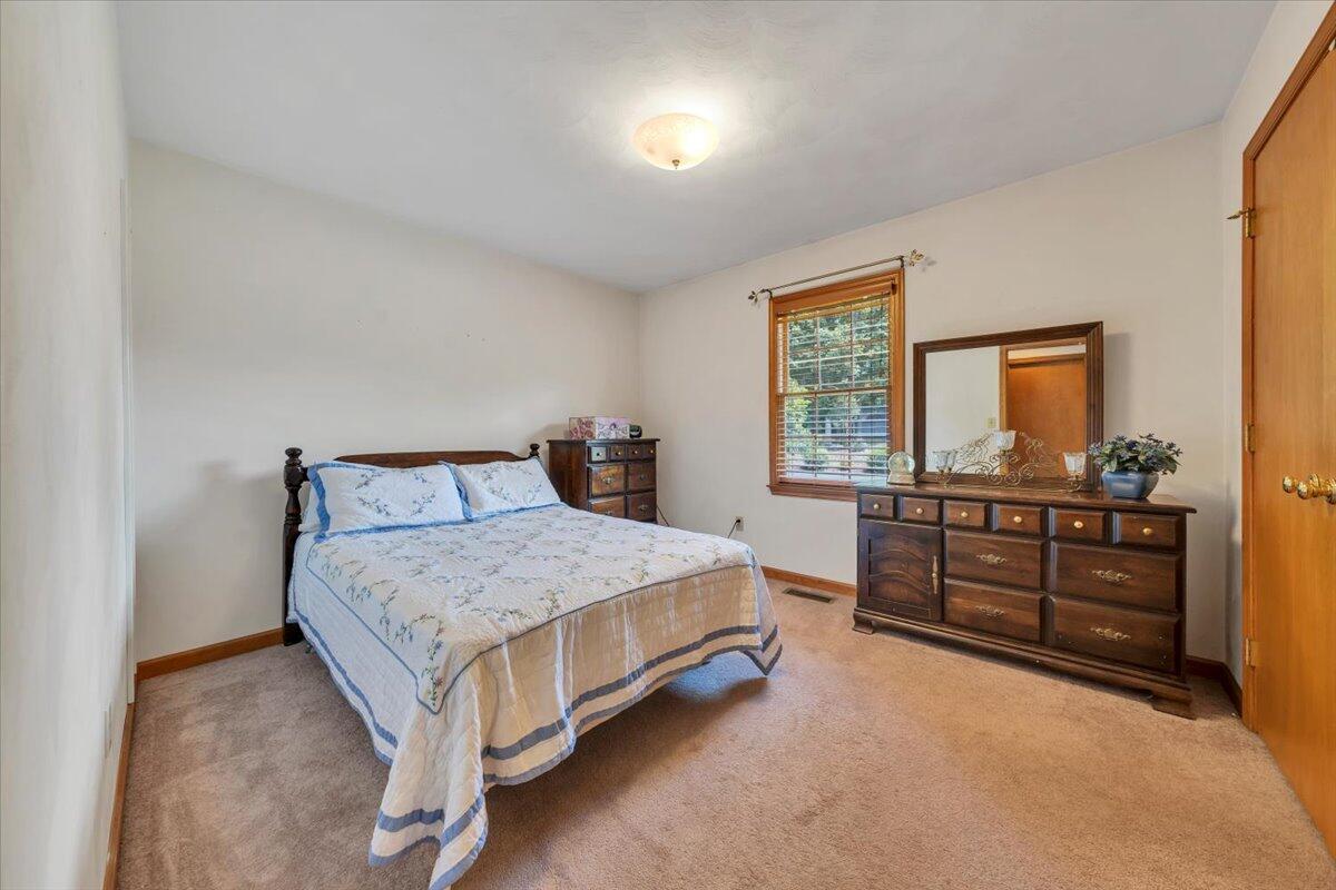 165 Fox Fire Cloverdale, VA 24077 - Photo 28 of 54 28-MIB07221