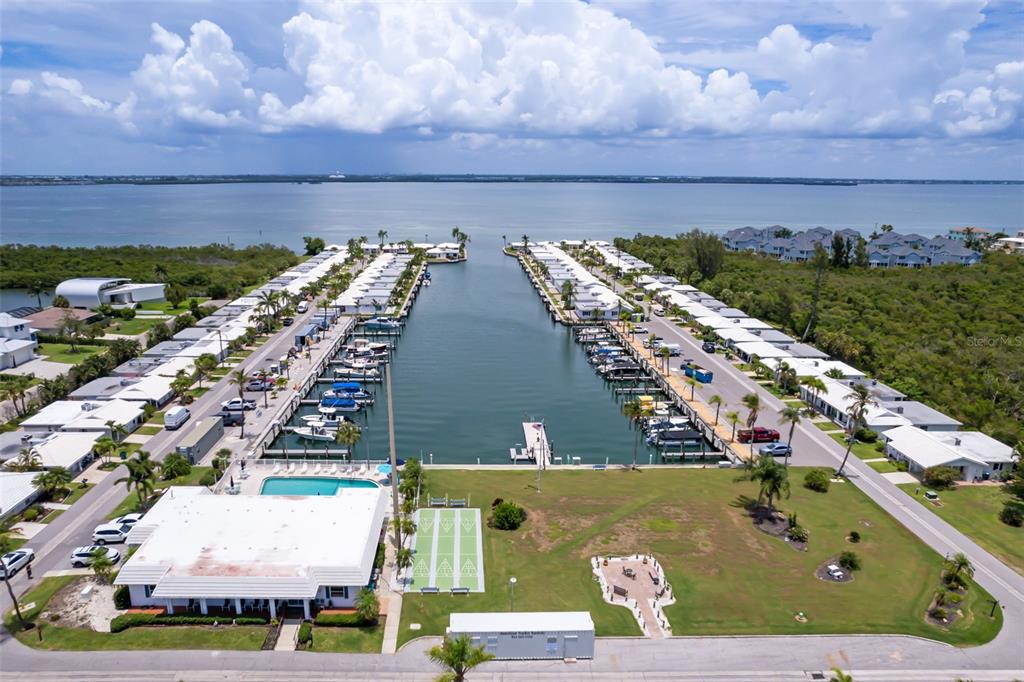 546 Spanish Drive South Longboat Key, FL 34228 - Photo 41 of 57