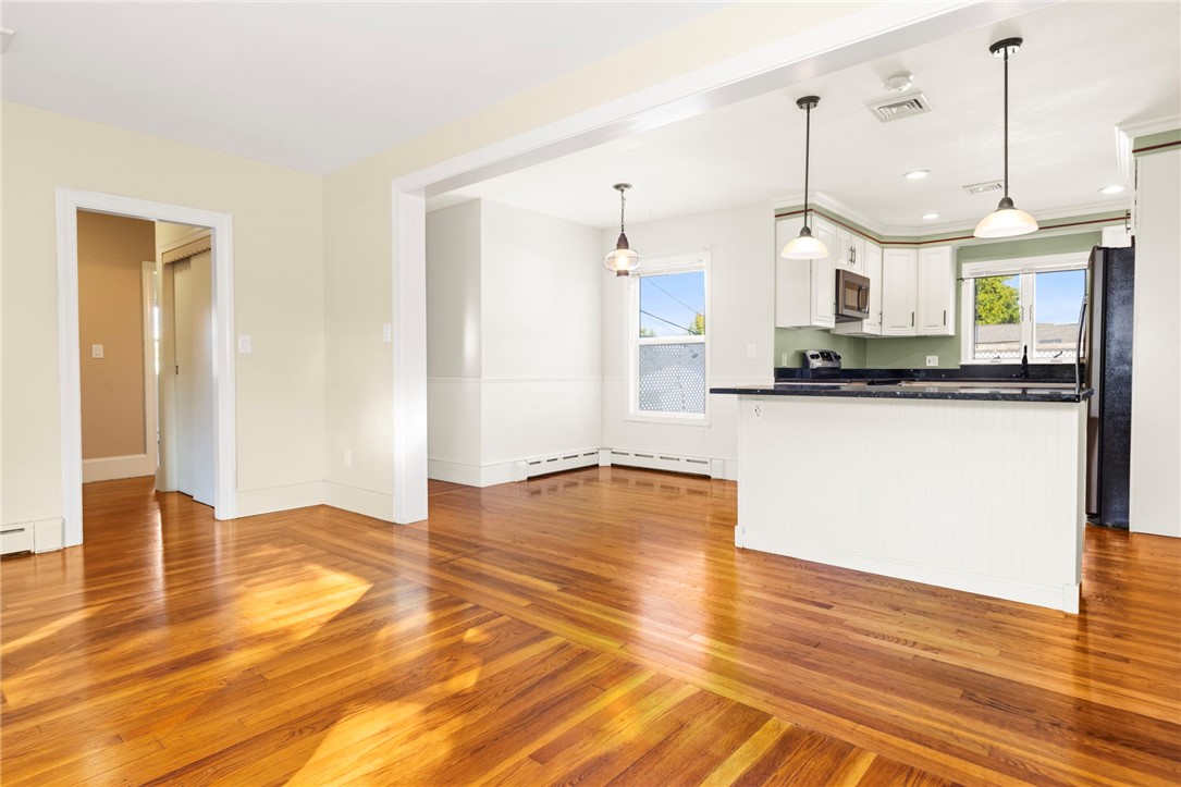 67 Linden Street Middletown, RI 02842 - Photo 11 of 49