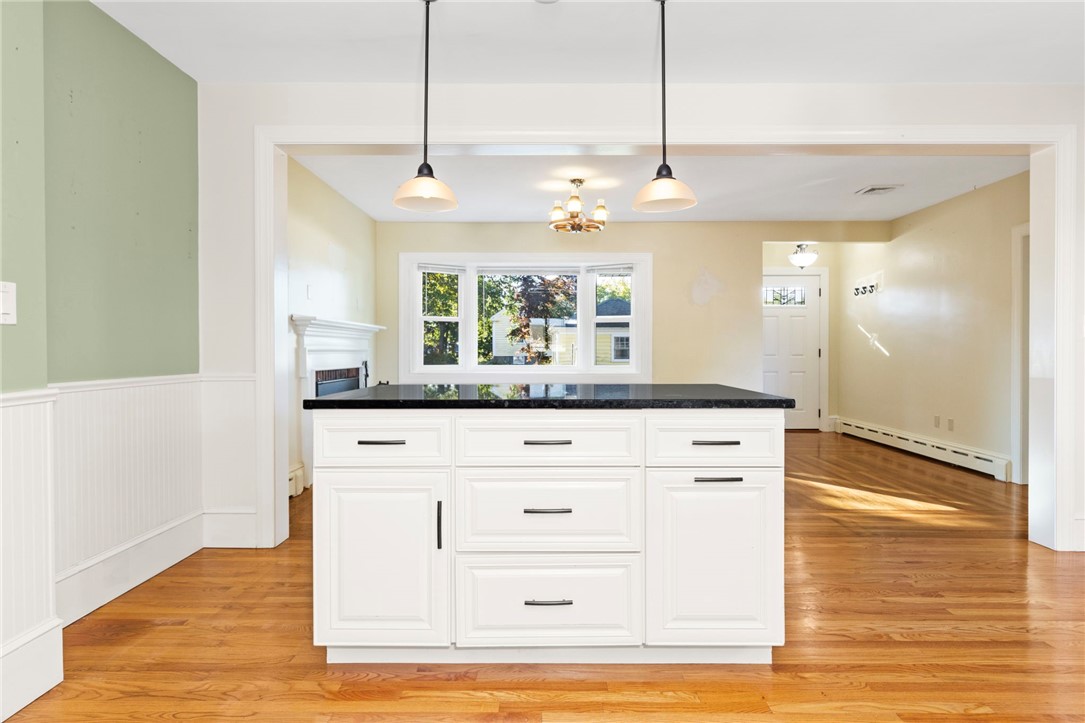 67 Linden Street Middletown, RI 02842 - Photo 12 of 49