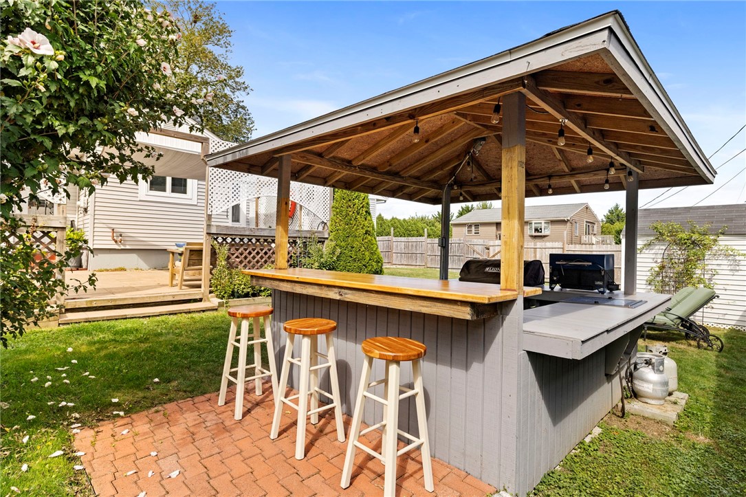 67 Linden Street Middletown, RI 02842 - Photo 36 of 49