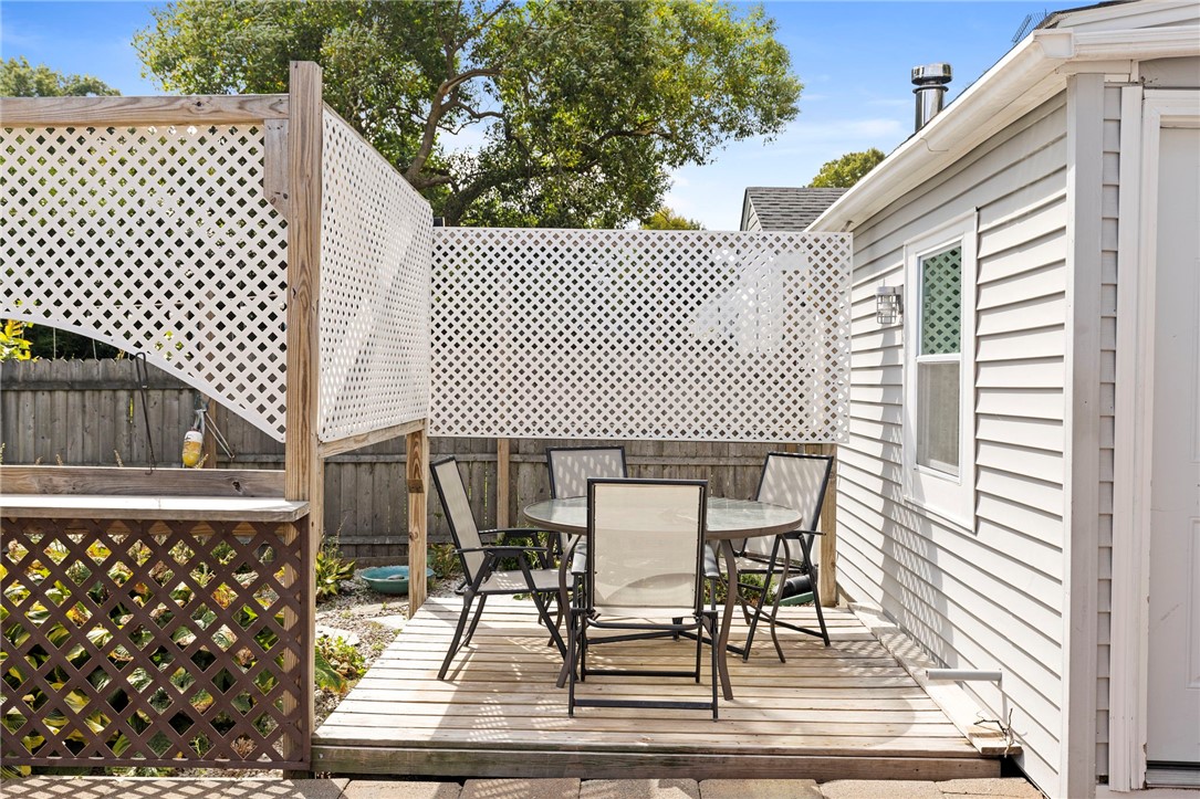 67 Linden Street Middletown, RI 02842 - Photo 37 of 49